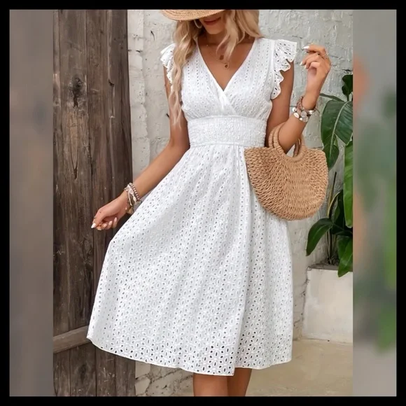 BOUTIQUE Shirred Waist Surplice Neck Dress - Picture 2 of 6